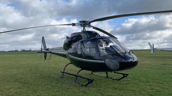 30 minute helicopter flight over London for 5